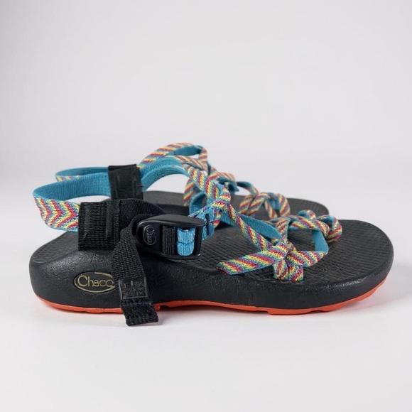 Chaco Women's Z/2 Classic Sandals Size 8 Multicolor Webbing Adjustable‎ Straps - Picture 1 of 15
